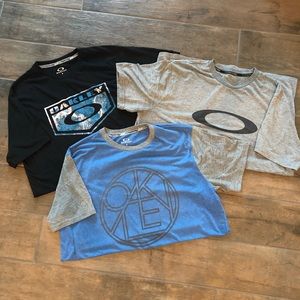 Men’s Oakley size L T-shirt bundle